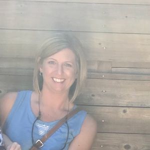 Meet your Posher, Holly